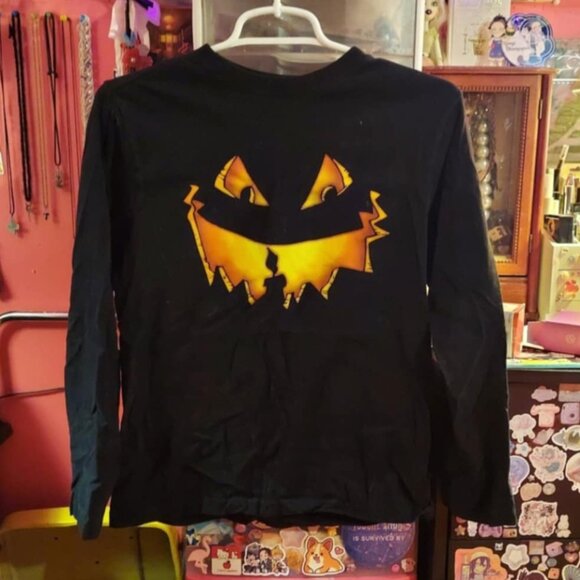Jack o lantern face on black long sleeve top - Picture 1 of 5